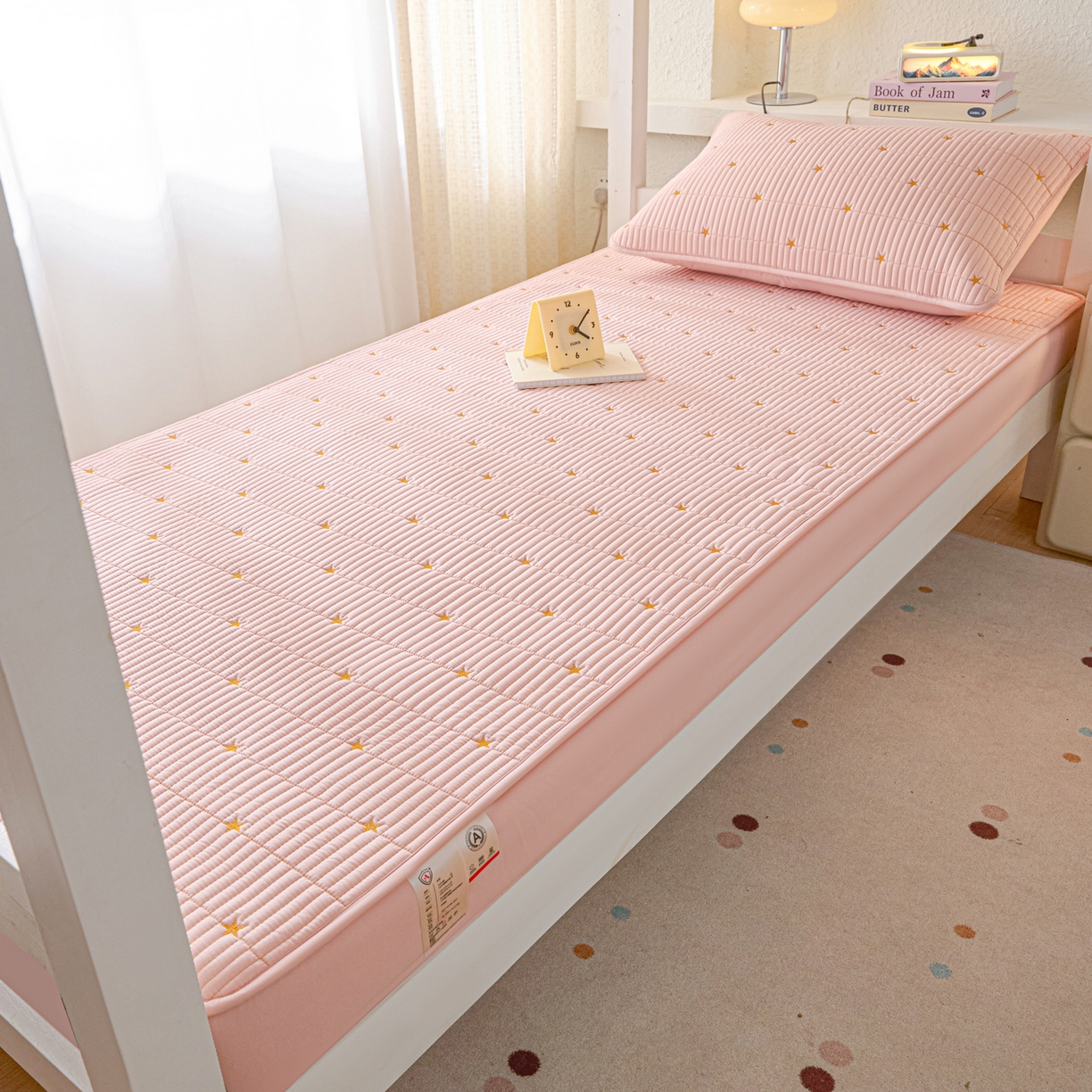 91家纺网 家纺一手货源 找家纺 芬晴家纺 2025春夏新款A类大豆夹棉学生床笠单床笠床笠单件-繁星-爱心系列 繁星-豆沙粉