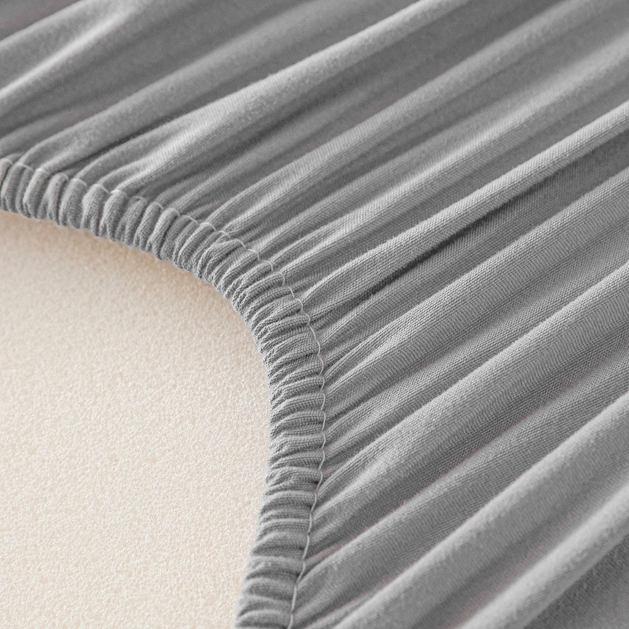 91家纺网 家纺一手货源 找家纺 芬晴家纺 2025春夏新款A类大豆夹棉学生床笠单床笠床笠单件-繁星-爱心系列 繁星-星灰