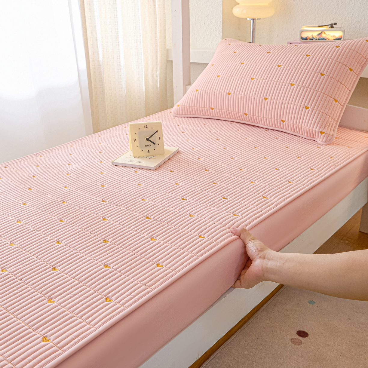 （总）芬晴家纺 2025春夏新款A类大豆夹棉学生床笠单床笠床笠单件-繁星-爱心系列