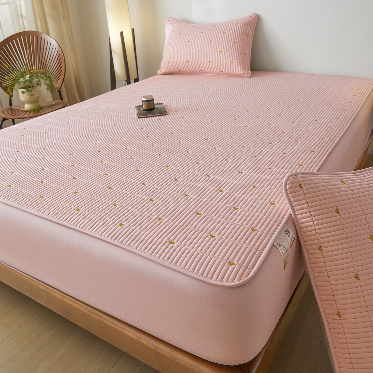 91家纺网 家纺一手货源 找家纺 （总）芬晴家纺 2025新款A类大豆夹棉爱心防水床笠单床笠床笠单件