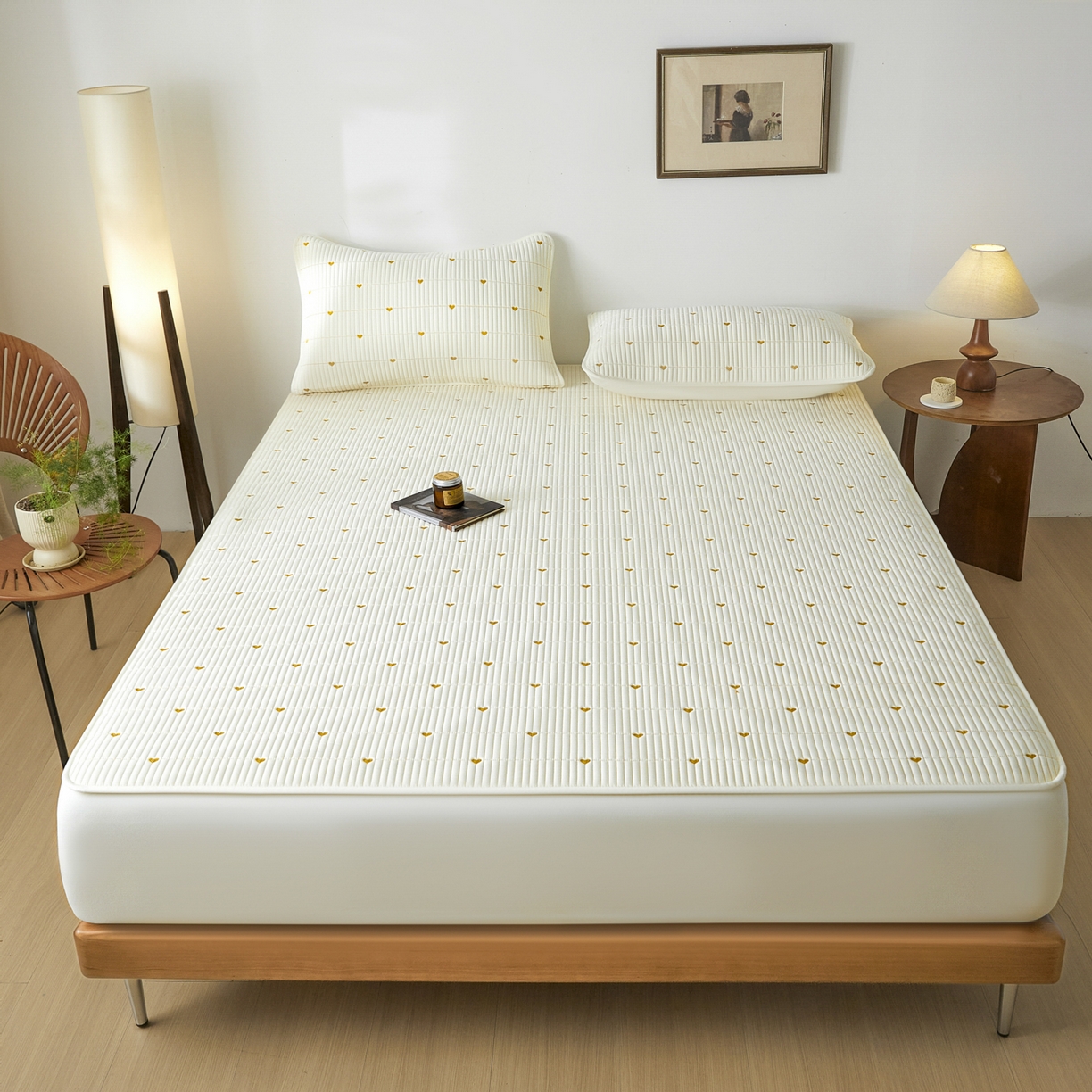 91家纺网 家纺一手货源 找家纺 芬晴家纺 2025新款A类大豆夹棉爱心防水床笠单床笠床笠单件 爱心-米白