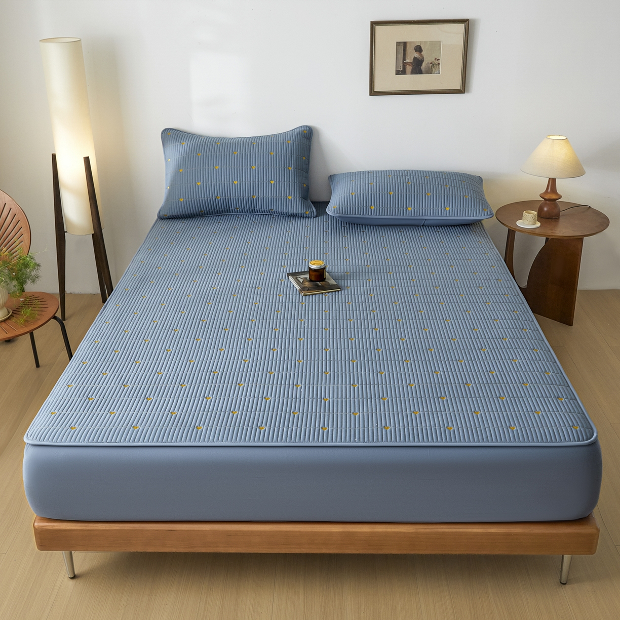 91家纺网 家纺一手货源 找家纺 芬晴家纺 2025新款A类大豆夹棉爱心防水床笠单床笠床笠单件 爱心-雾蓝