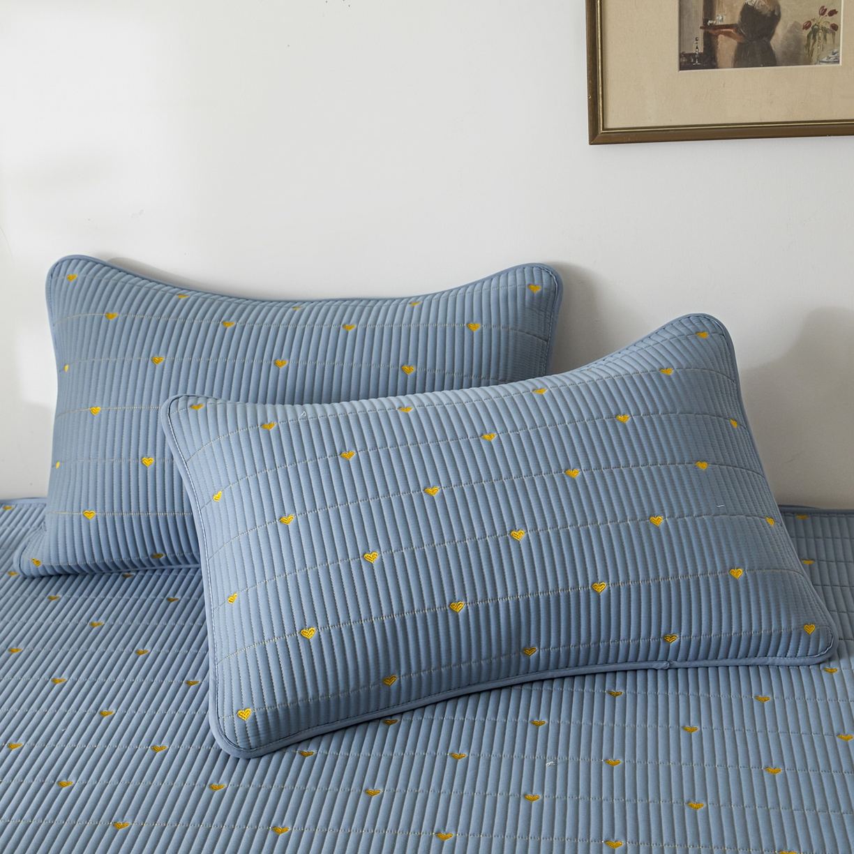 91家纺网 家纺一手货源 找家纺 芬晴家纺 2025新款A类大豆夹棉爱心防水床笠单床笠床笠单件 爱心-雾蓝