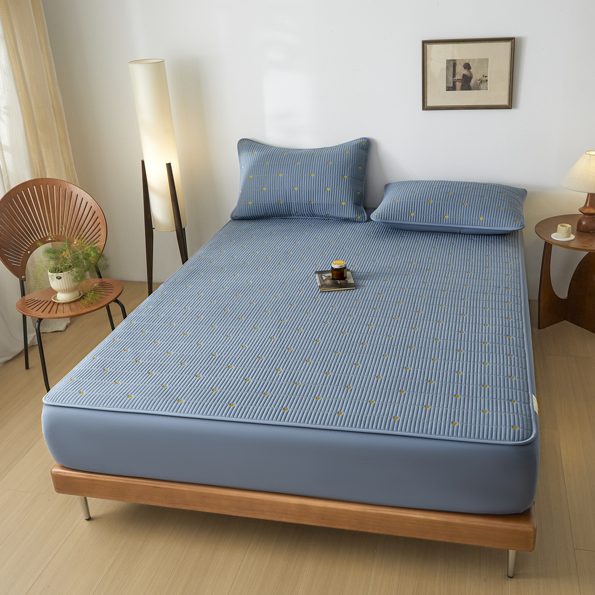 91家纺网 家纺一手货源 找家纺 芬晴家纺 2025新款A类大豆夹棉爱心防水床笠单床笠床笠单件 爱心-雾蓝