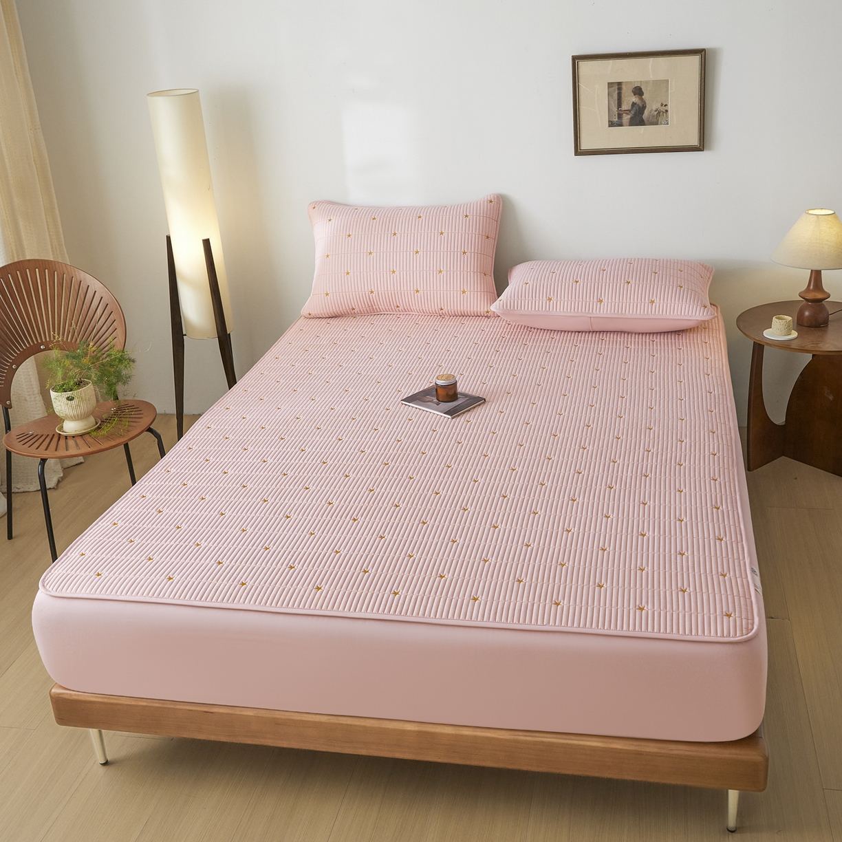 91家纺网 家纺一手货源 找家纺 芬晴家纺 2025新款A类大豆夹棉爱心防水床笠单床笠床笠单件 繁星-豆沙粉