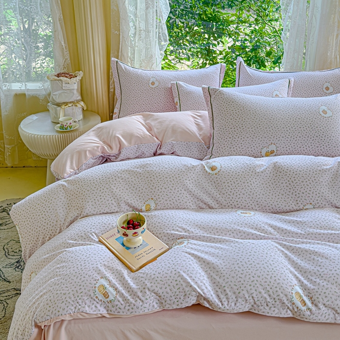 91家纺网 家纺一手货源 找家纺 可思家纺 2025新款云柔棉四件套 安徒生-浅粉