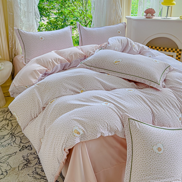 91家纺网 家纺一手货源 找家纺 可思家纺 2025新款云柔棉四件套 安徒生-浅粉