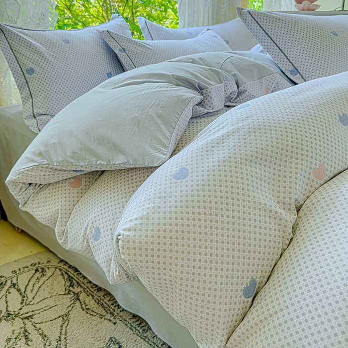 91家纺网 家纺一手货源 找家纺 可思家纺 2025新款云柔棉四件套 梦幻心心