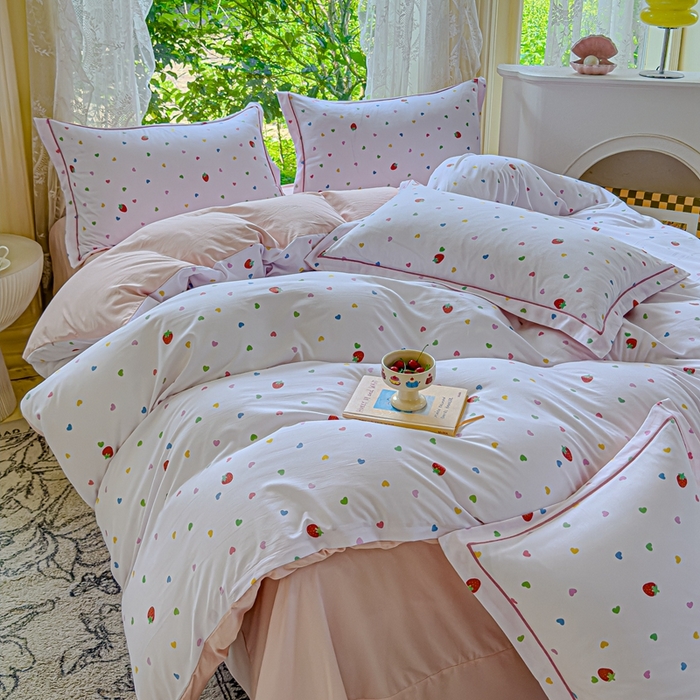 91家纺网 家纺一手货源 找家纺 可思家纺 2025新款云柔棉四件套 奶油草莓