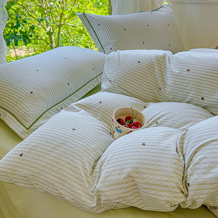 91家纺网 家纺一手货源 找家纺 可思家纺 2025新款云柔棉四件套 水果派对-浅绿