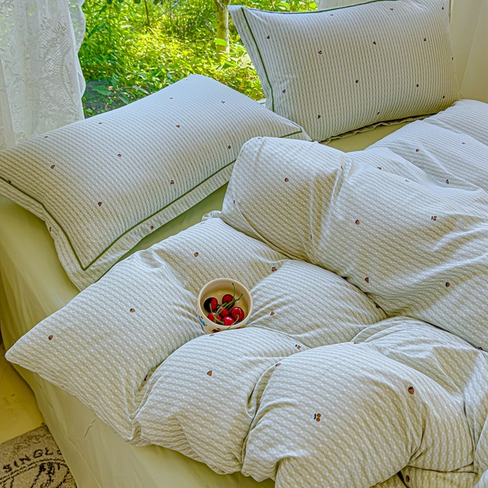 91家纺网 家纺一手货源 找家纺 可思家纺 2025新款云柔棉四件套 水果派对-浅绿