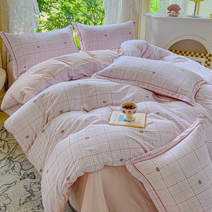 91家纺网 家纺一手货源 找家纺 可思家纺 2025新款云柔棉四件套 英伦风-粉