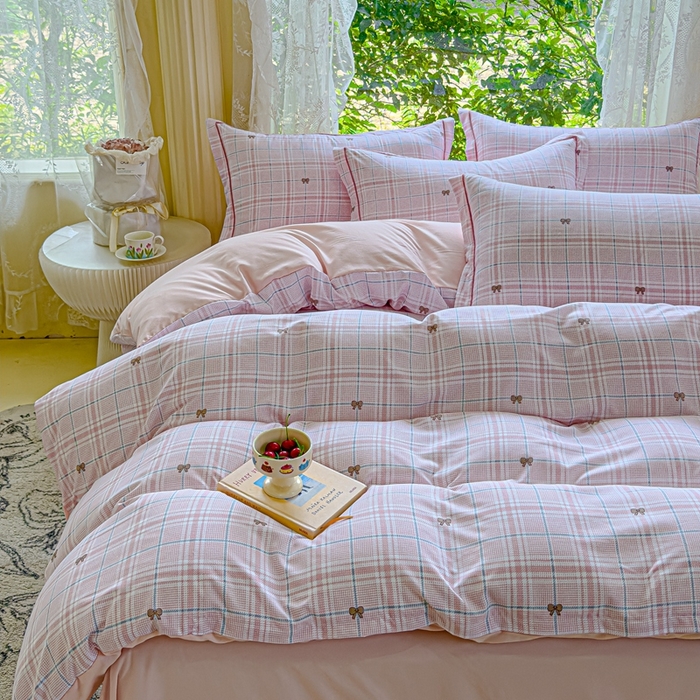 91家纺网 家纺一手货源 找家纺 可思家纺 2025新款云柔棉四件套 英伦风-粉