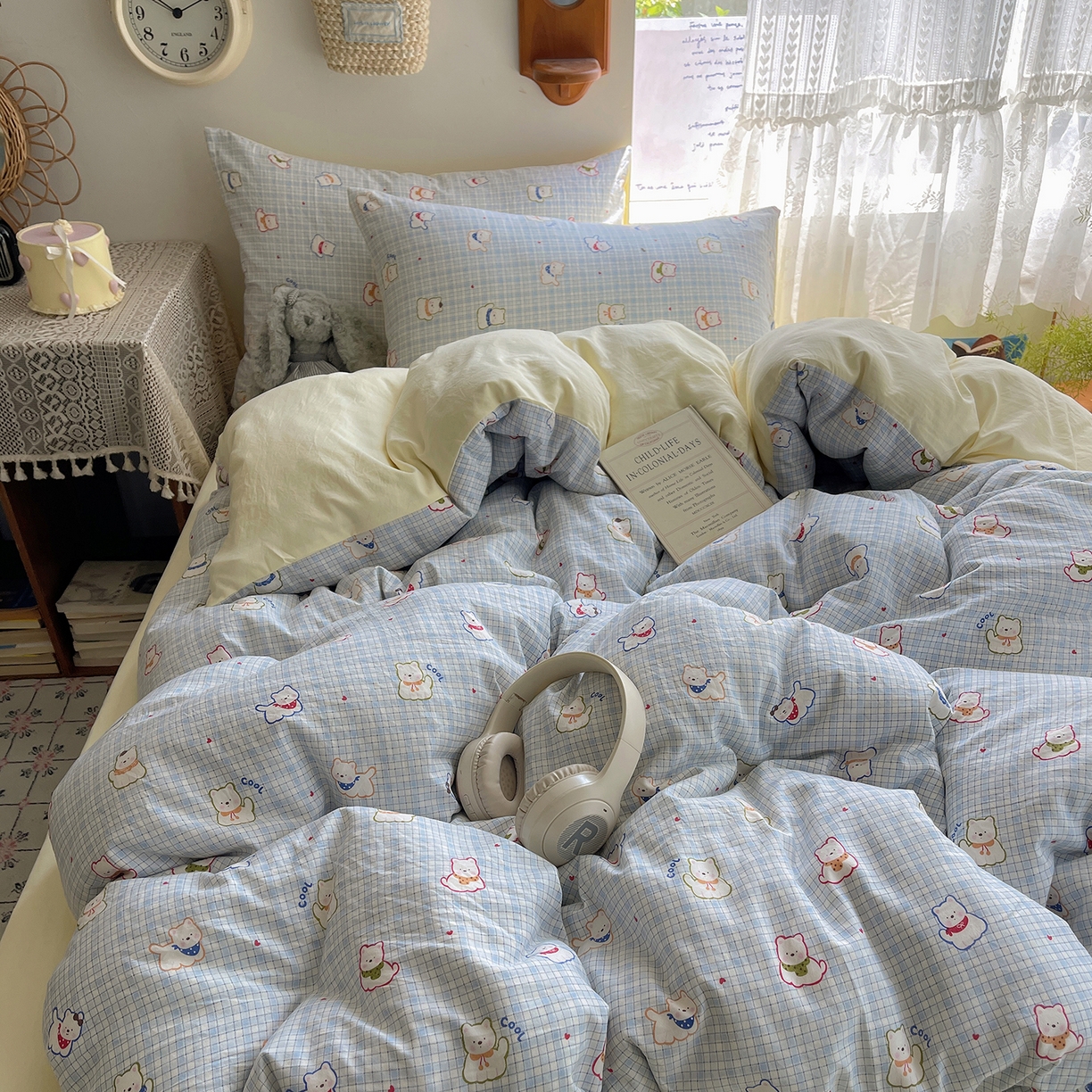 91家纺网 家纺一手货源 找家纺 沐芷 2025 开学季水洗棉四件套A类 卡通简约风超柔舒适三件套 蓝格西高地