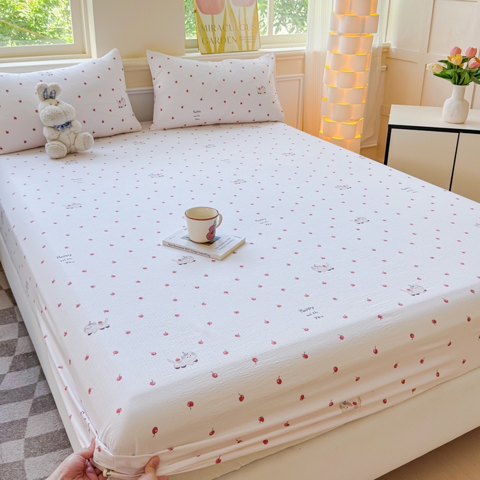 91家纺网 家纺一手货源 找家纺 佑佳家纺2025新款A类高克重水洗棉床笠 樱桃狗