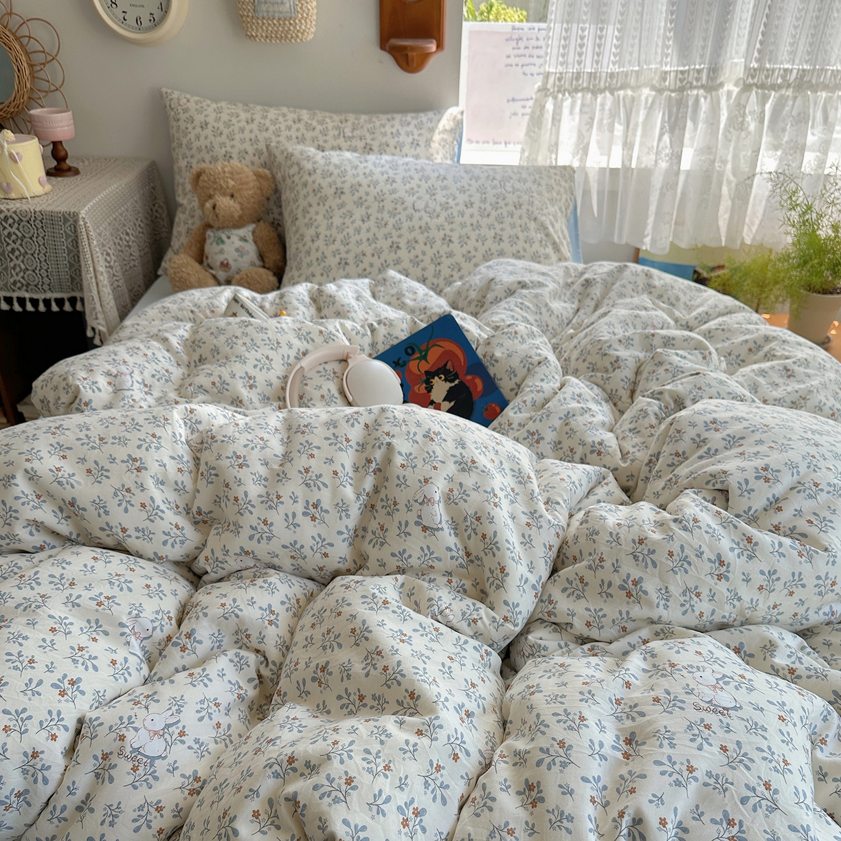 91家纺网 家纺一手货源 找家纺 沐芷 2025 开学季水洗棉四件套A类 卡通简约风超柔舒适三件套 安妮的兔