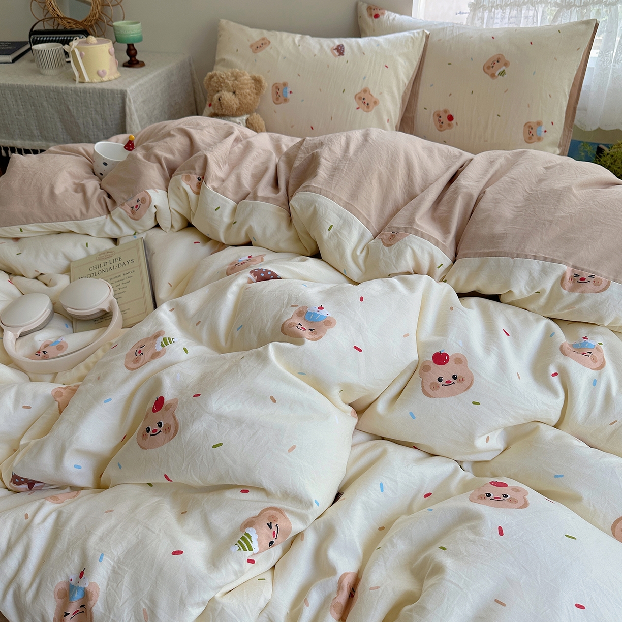 91家纺网 家纺一手货源 找家纺 沐芷 2025 开学季水洗棉四件套A类 卡通简约风超柔舒适三件套 蛋糕熊熊
