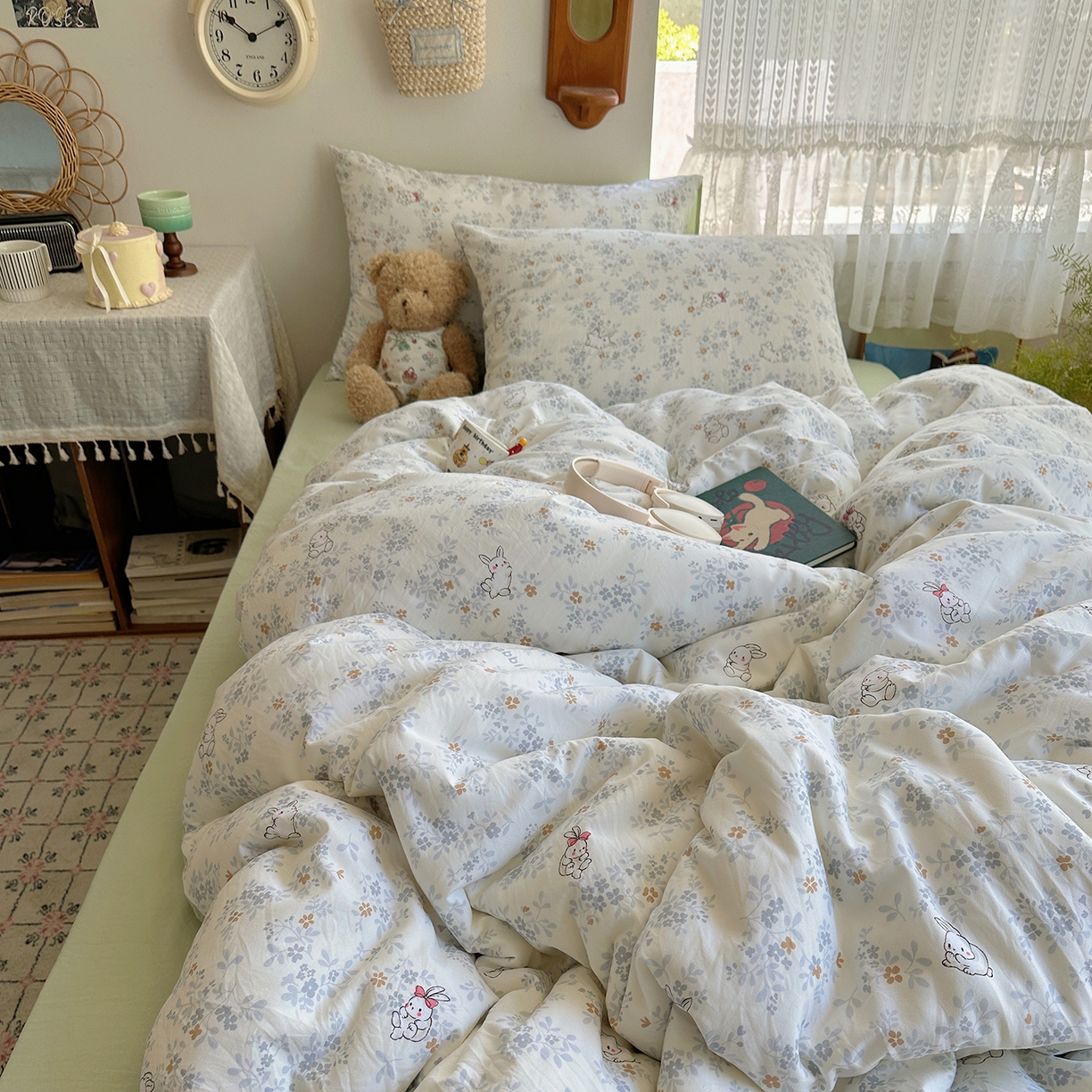 91家纺网 家纺一手货源 找家纺 沐芷 2025 开学季水洗棉四件套A类 卡通简约风超柔舒适三件套 繁花兔兔