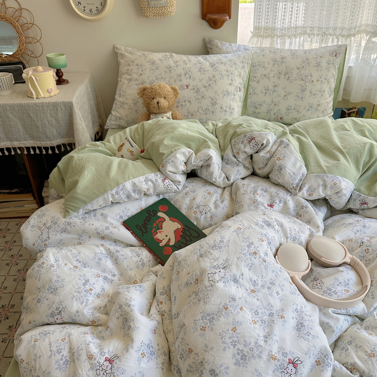 91家纺网 家纺一手货源 找家纺 沐芷 2025 开学季水洗棉四件套A类 卡通简约风超柔舒适三件套 繁花兔兔