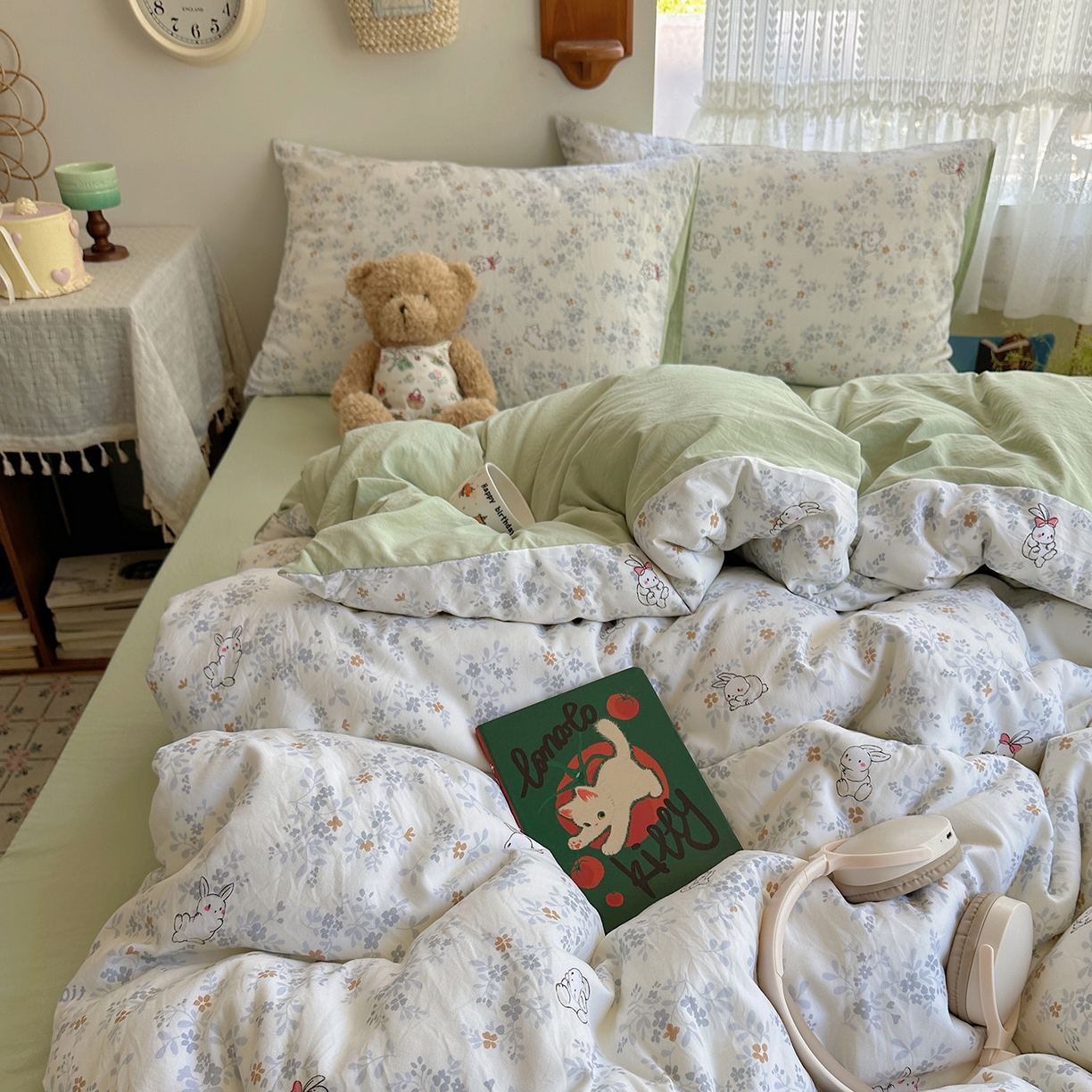 91家纺网 家纺一手货源 找家纺 沐芷 2025 开学季水洗棉四件套A类 卡通简约风超柔舒适三件套 繁花兔兔