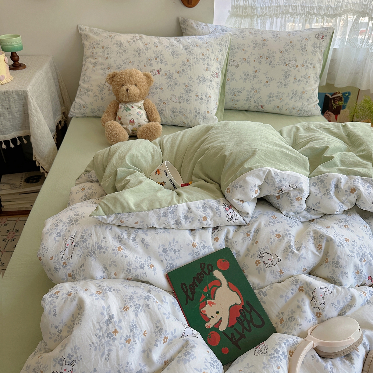 91家纺网 家纺一手货源 找家纺 沐芷 2025 开学季水洗棉四件套A类 卡通简约风超柔舒适三件套 繁花兔兔