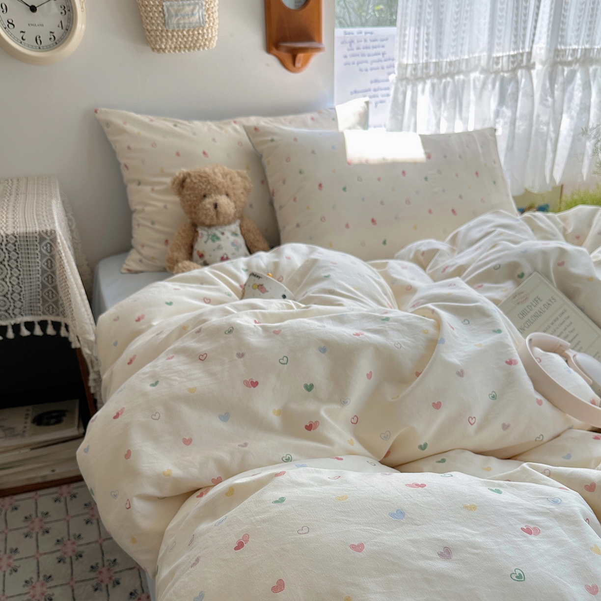 91家纺网 家纺一手货源 找家纺 沐芷 2025 开学季水洗棉四件套A类 卡通简约风超柔舒适三件套 爱情手礼