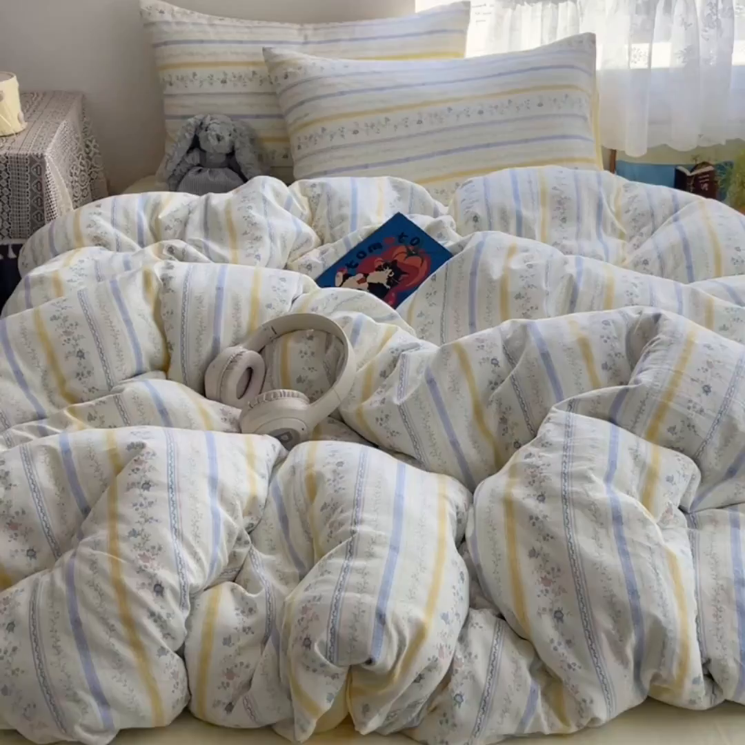 91家纺网 家纺一手货源 找家纺 沐芷 2025 开学季水洗棉四件套A类 卡通简约风超柔舒适三件套 空白诗