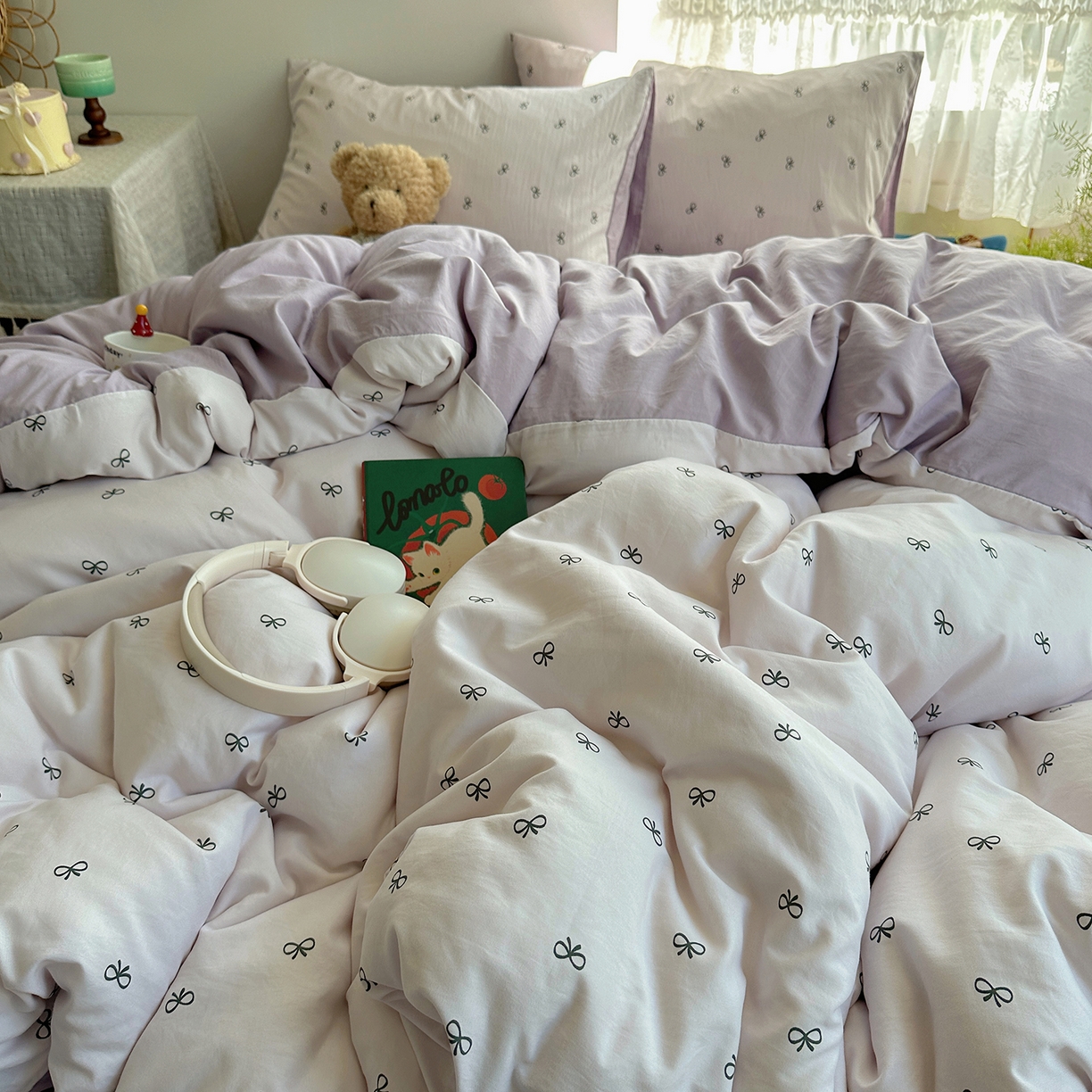 91家纺网 家纺一手货源 找家纺 沐芷 2025 开学季水洗棉四件套A类 卡通简约风超柔舒适三件套 紫色蝴蝶结