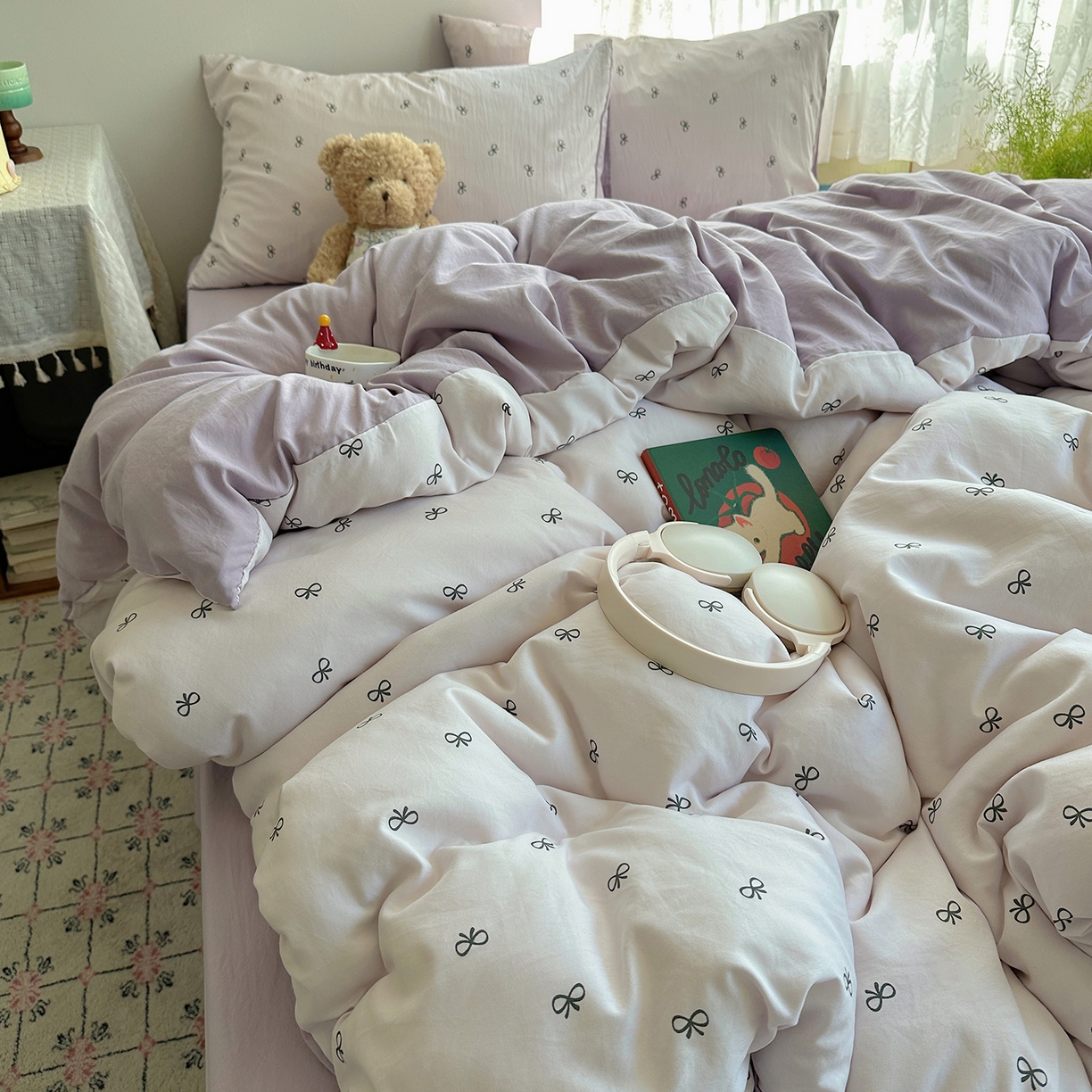 91家纺网 家纺一手货源 找家纺 沐芷 2025 开学季水洗棉四件套A类 卡通简约风超柔舒适三件套 紫色蝴蝶结