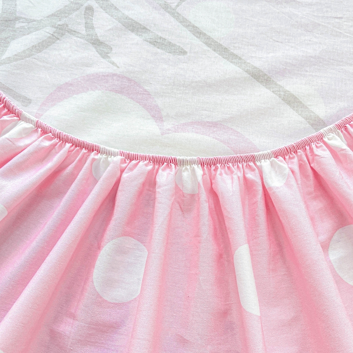 91家纺网 家纺一手货源 找家纺 博雅 2025春夏新款三丽欧大版全棉纯棉单品床笠床笠单件单床笠 全棉大版-草莓糖果KT