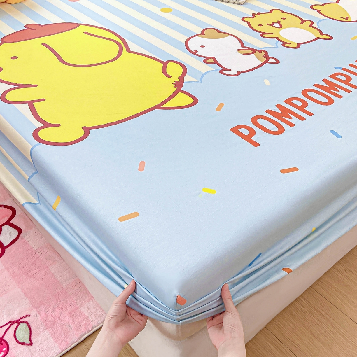 91家纺网 家纺一手货源 找家纺 博雅 2025春夏新款三丽欧大版全棉纯棉单品床笠床笠单件单床笠 全棉大版-小彩带布丁狗