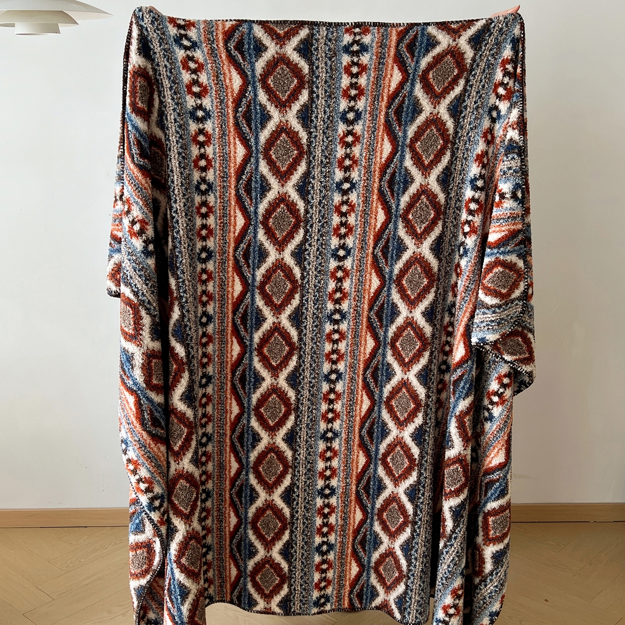 91家纺网 家纺一手货源 找家纺 舒隅家纺 A类高级感半边绒三角针毛毯毯子 波西米亚-棕