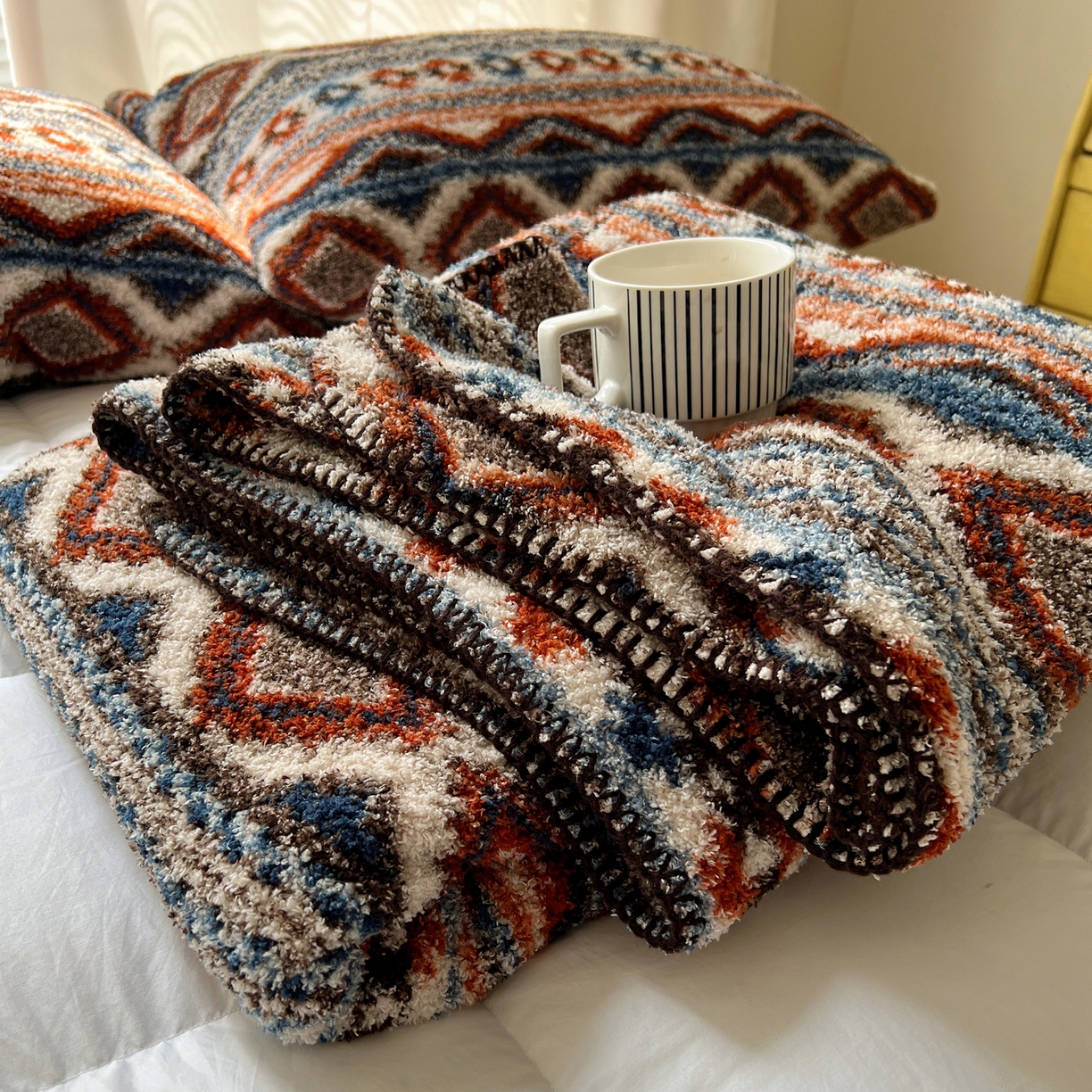 91家纺网 家纺一手货源 找家纺 舒隅家纺 A类高级感半边绒三角针毛毯毯子 波西米亚-棕