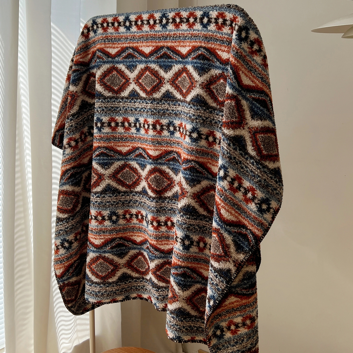 91家纺网 家纺一手货源 找家纺 舒隅家纺 A类高级感半边绒三角针毛毯毯子 波西米亚-棕