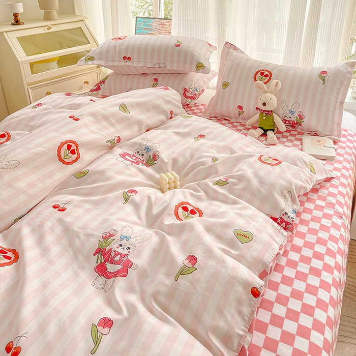 91家纺网 家纺一手货源 找家纺 文黛家居 2025新款植物羊绒亲肤小版花单被套 粉黛佳人