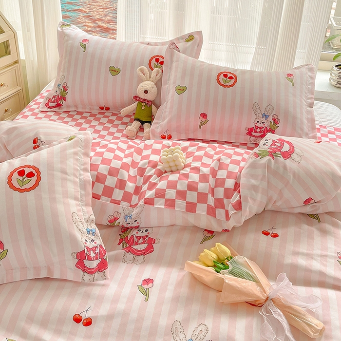 91家纺网 家纺一手货源 找家纺 文黛家居 2025新款植物羊绒亲肤小版花单被套 粉黛佳人