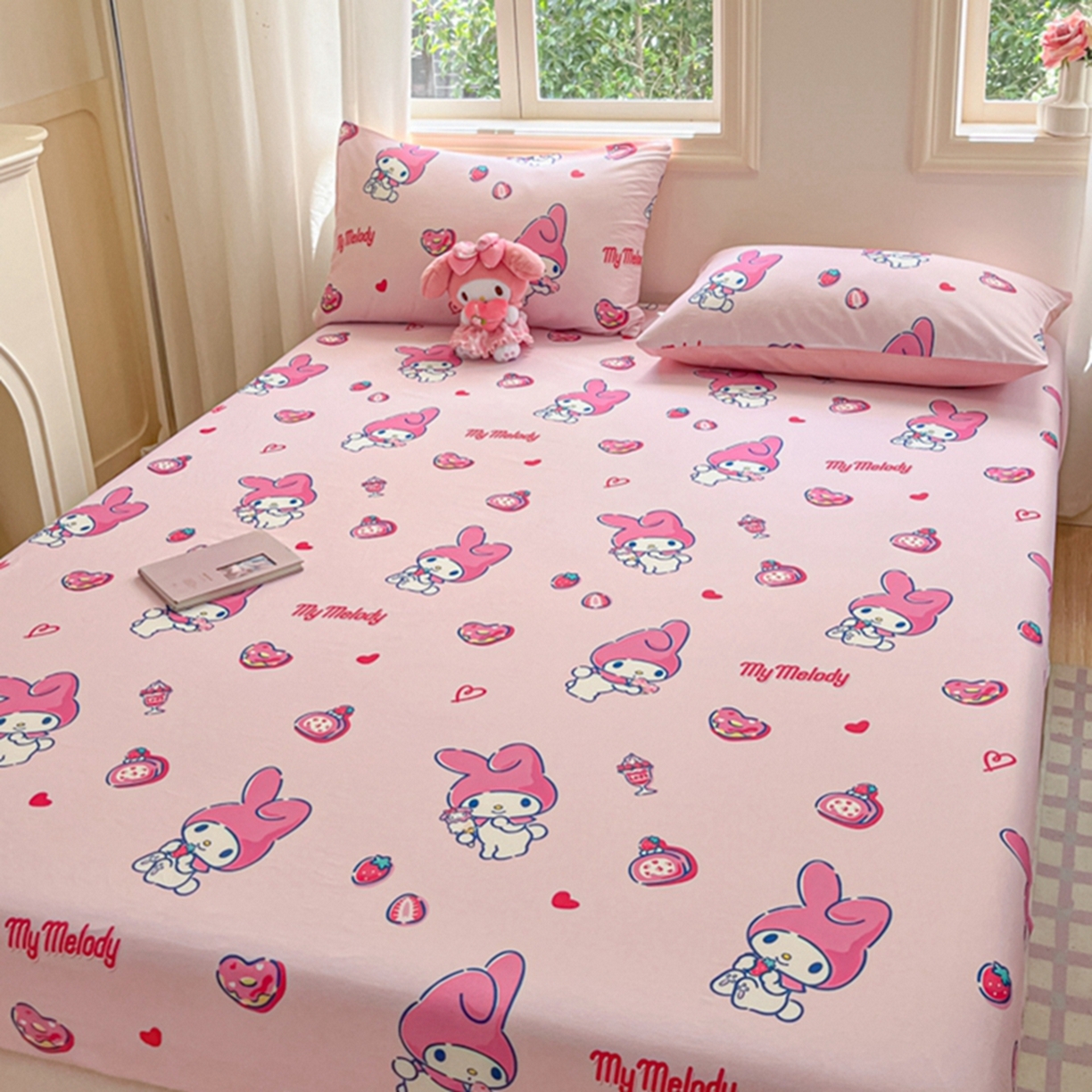 91家纺网 家纺一手货源 找家纺 博雅 2025春夏新款三丽欧小版全棉纯棉单品床笠床笠单件单床笠 爱心草莓美乐蒂