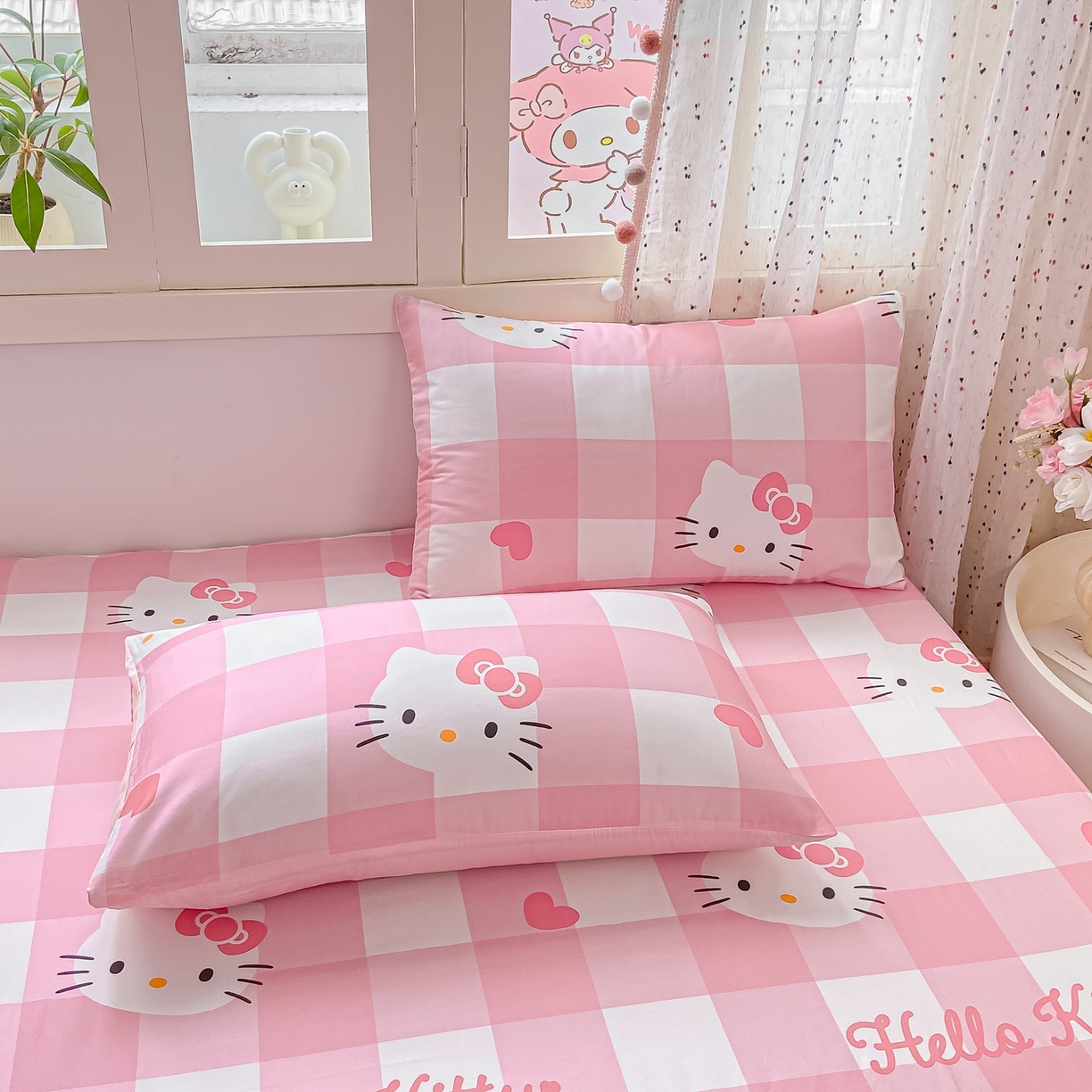 91家纺网 家纺一手货源 找家纺 博雅 2025春夏新款三丽欧小版全棉纯棉单品床笠床笠单件单床笠 大粉格KT猫