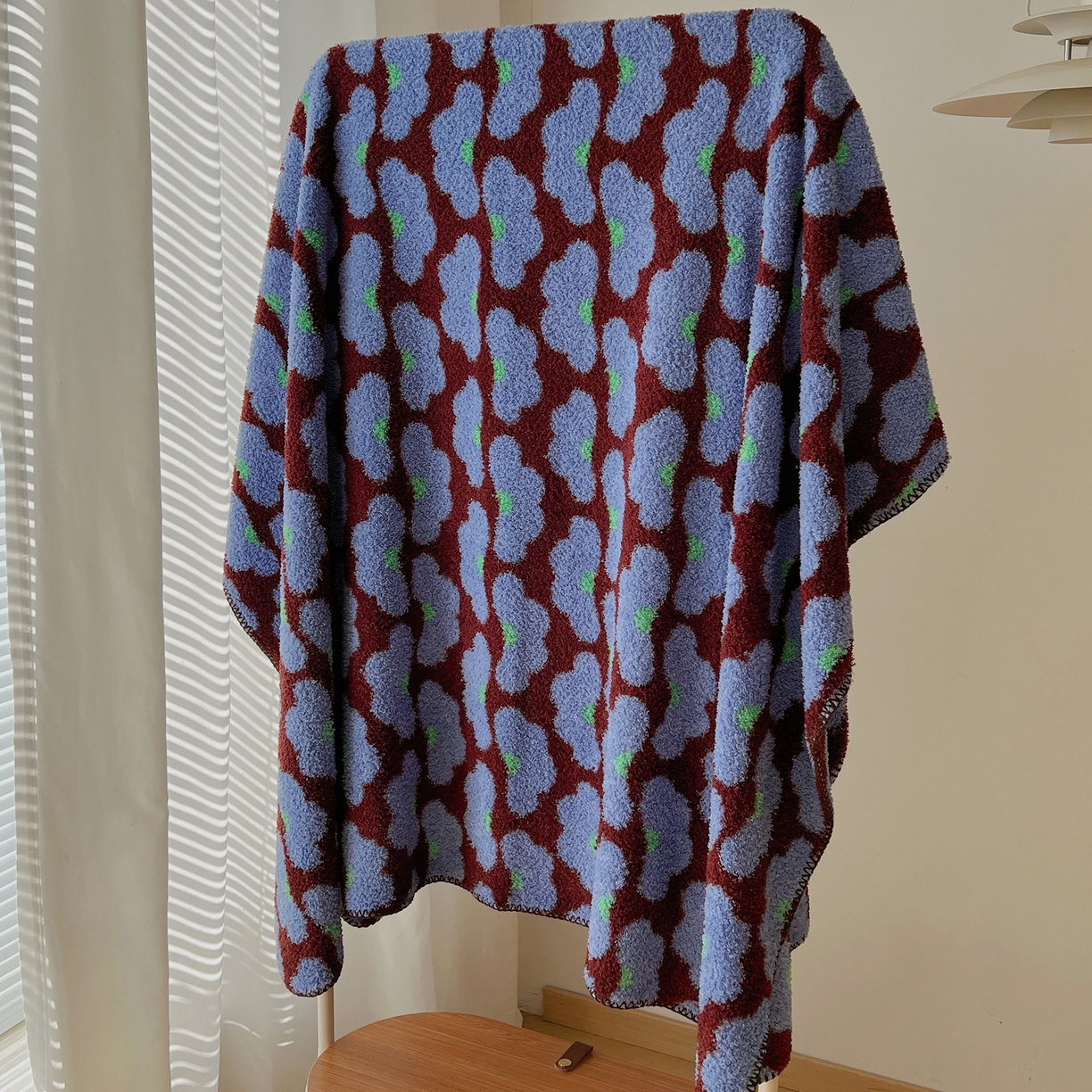 91家纺网 家纺一手货源 找家纺 舒隅家纺 A类高级感半边绒三角针毛毯毯子 芙纹-蓝