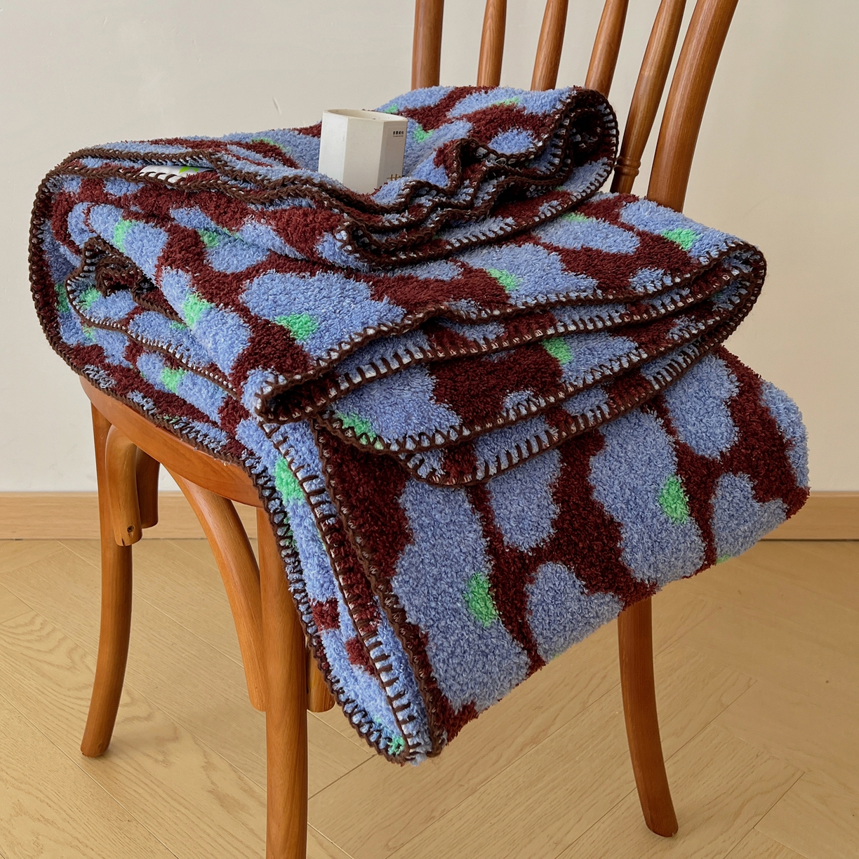 91家纺网 家纺一手货源 找家纺 舒隅家纺 A类高级感半边绒三角针毛毯毯子 芙纹-蓝