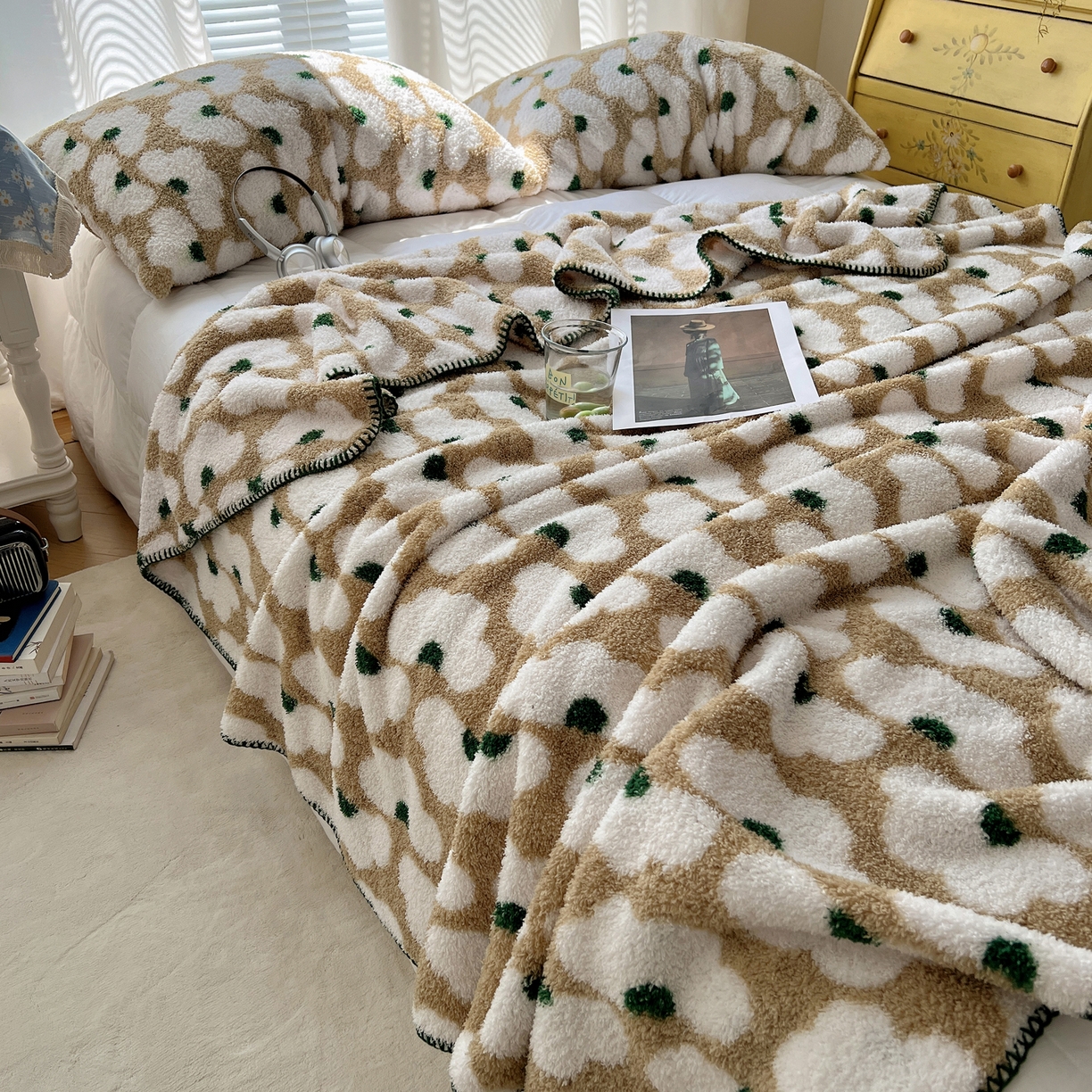 91家纺网 家纺一手货源 找家纺 舒隅家纺 A类高级感半边绒三角针毛毯毯子 芙纹-米