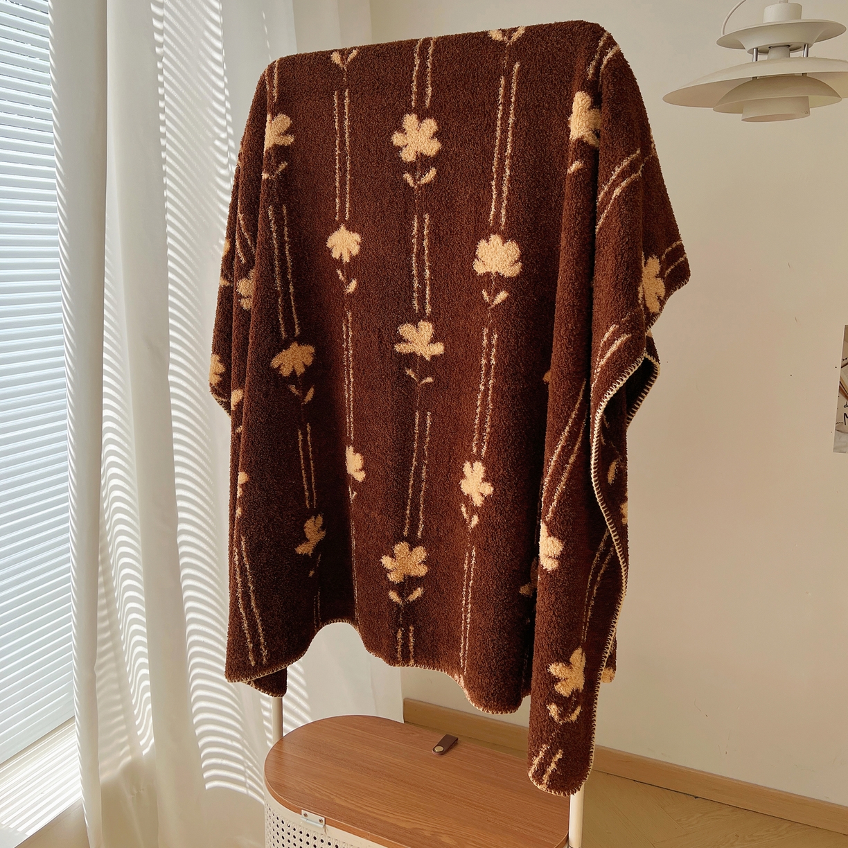 91家纺网 家纺一手货源 找家纺 舒隅家纺 A类高级感半边绒三角针毛毯毯子 花间小路