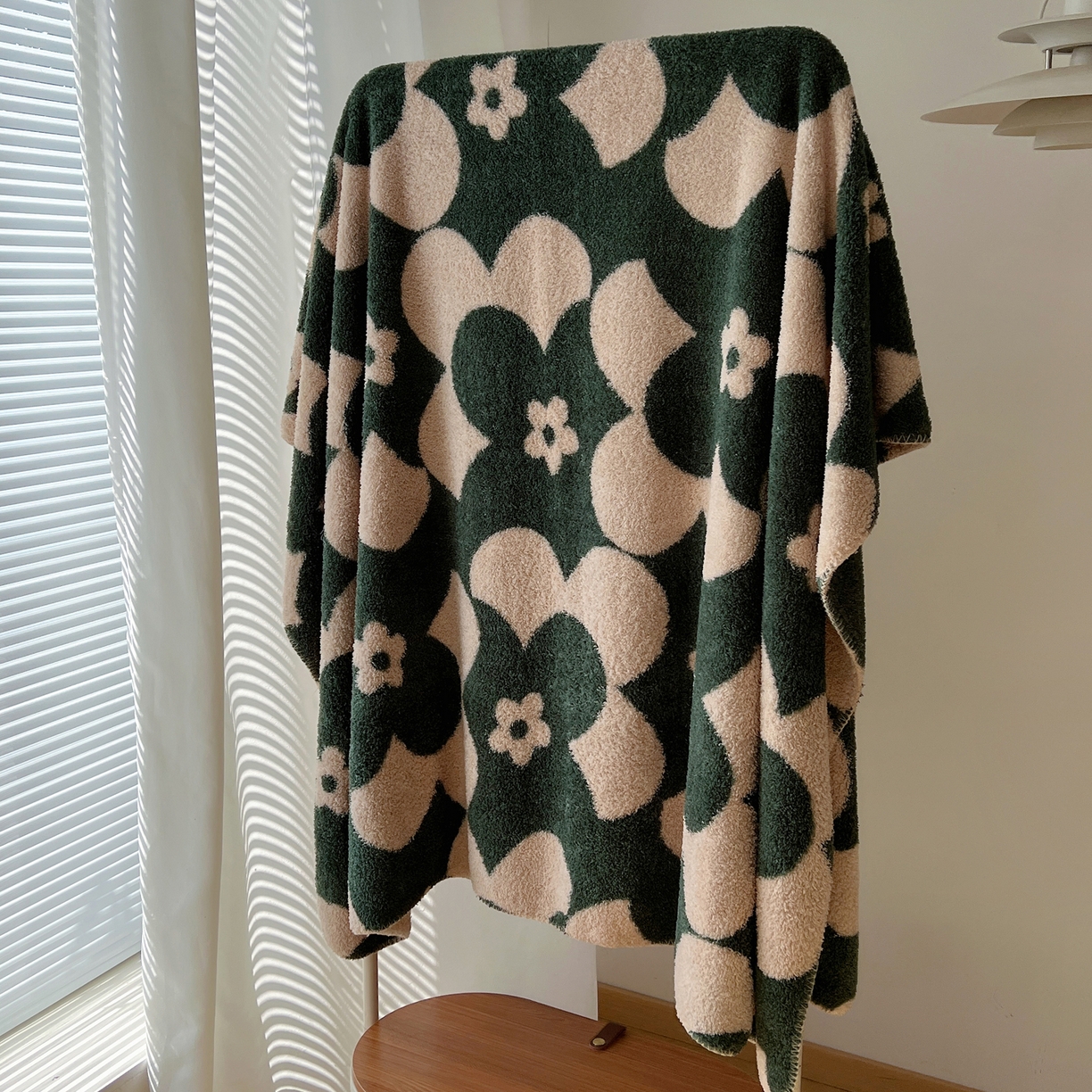 91家纺网 家纺一手货源 找家纺 舒隅家纺 A类高级感半边绒三角针毛毯毯子 花墙