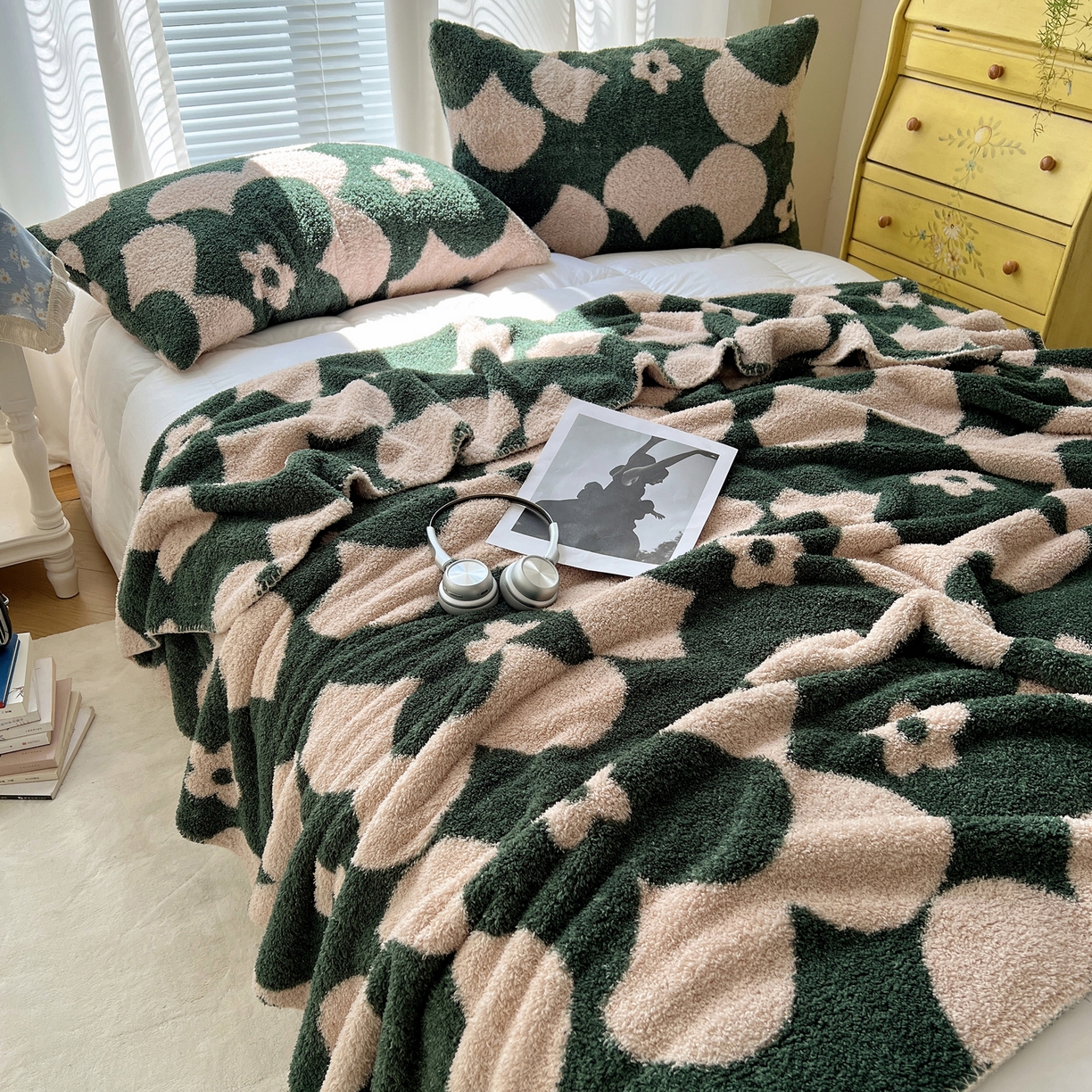 91家纺网 家纺一手货源 找家纺 舒隅家纺 A类高级感半边绒三角针毛毯毯子 花墙