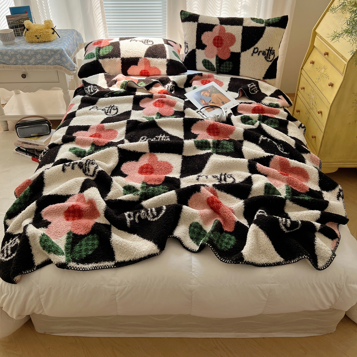 91家纺网 家纺一手货源 找家纺 舒隅家纺 A类高级感半边绒三角针毛毯毯子 奇境花园