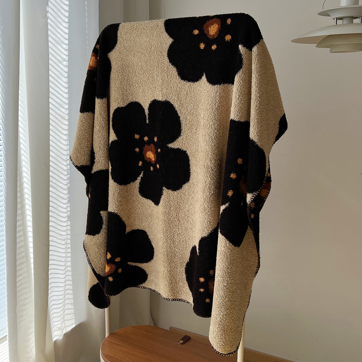 91家纺网 家纺一手货源 找家纺 舒隅家纺 A类高级感半边绒三角针毛毯毯子 太阳花