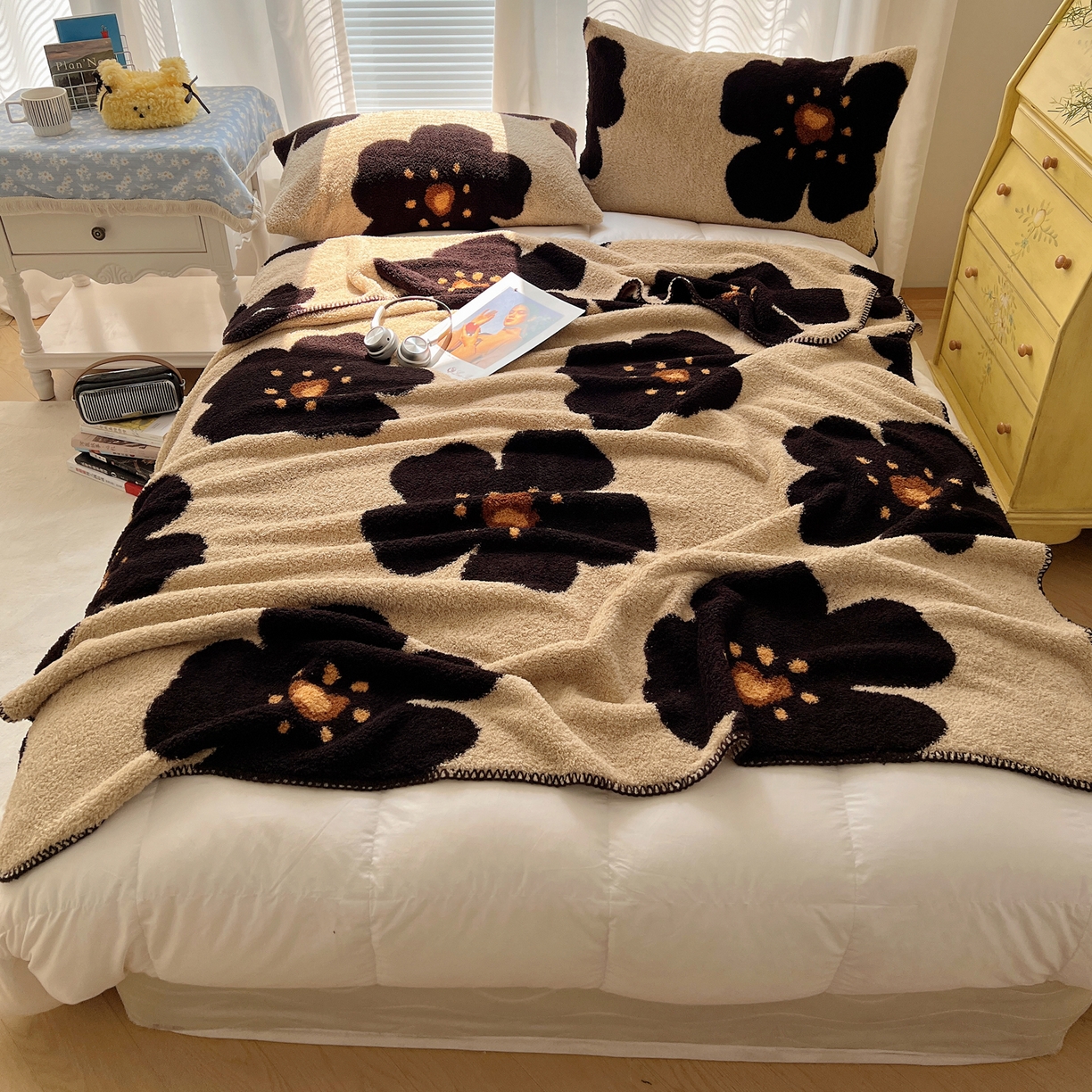 91家纺网 家纺一手货源 找家纺 舒隅家纺 A类高级感半边绒三角针毛毯毯子 太阳花