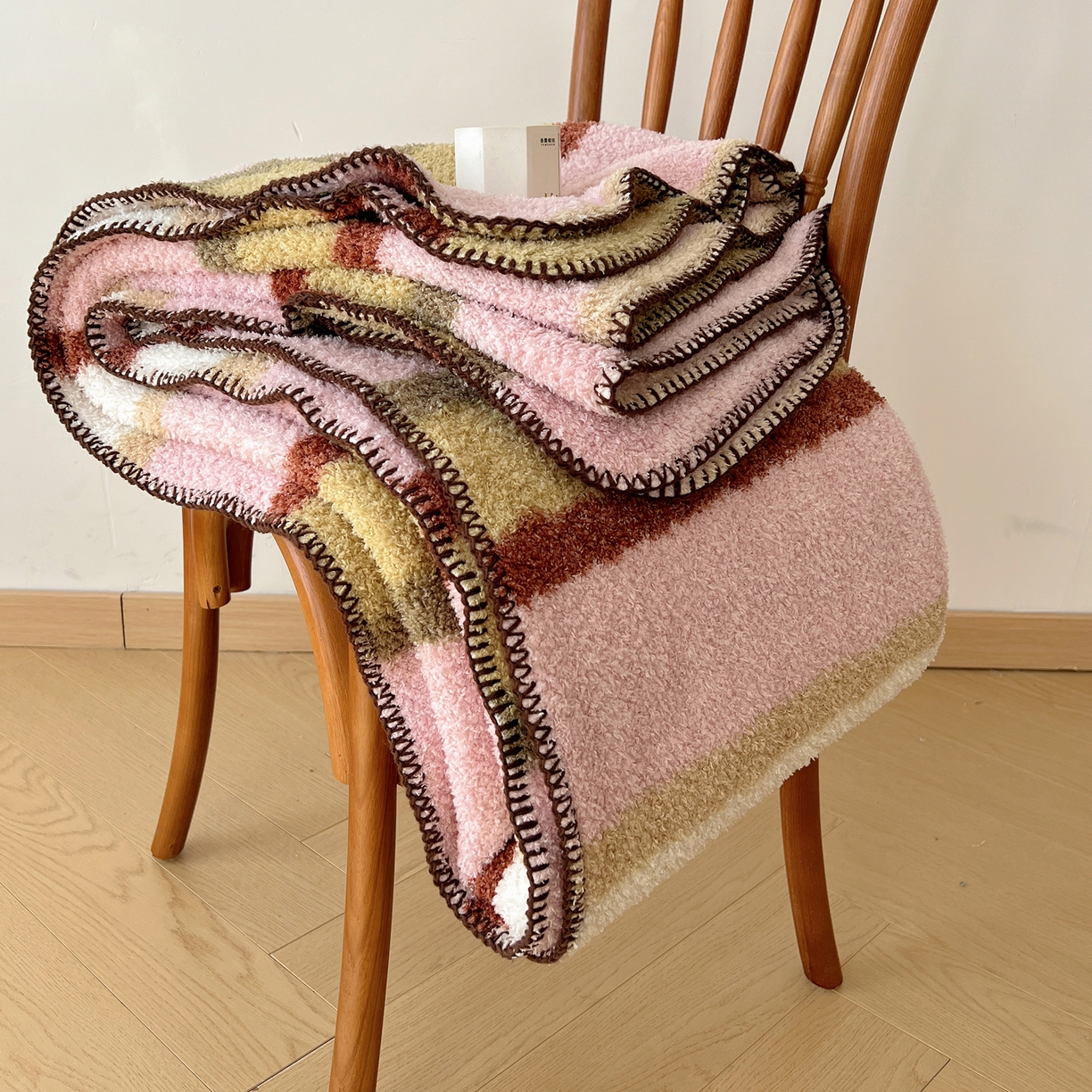 91家纺网 家纺一手货源 找家纺 舒隅家纺 A类高级感半边绒三角针毛毯毯子 霞影