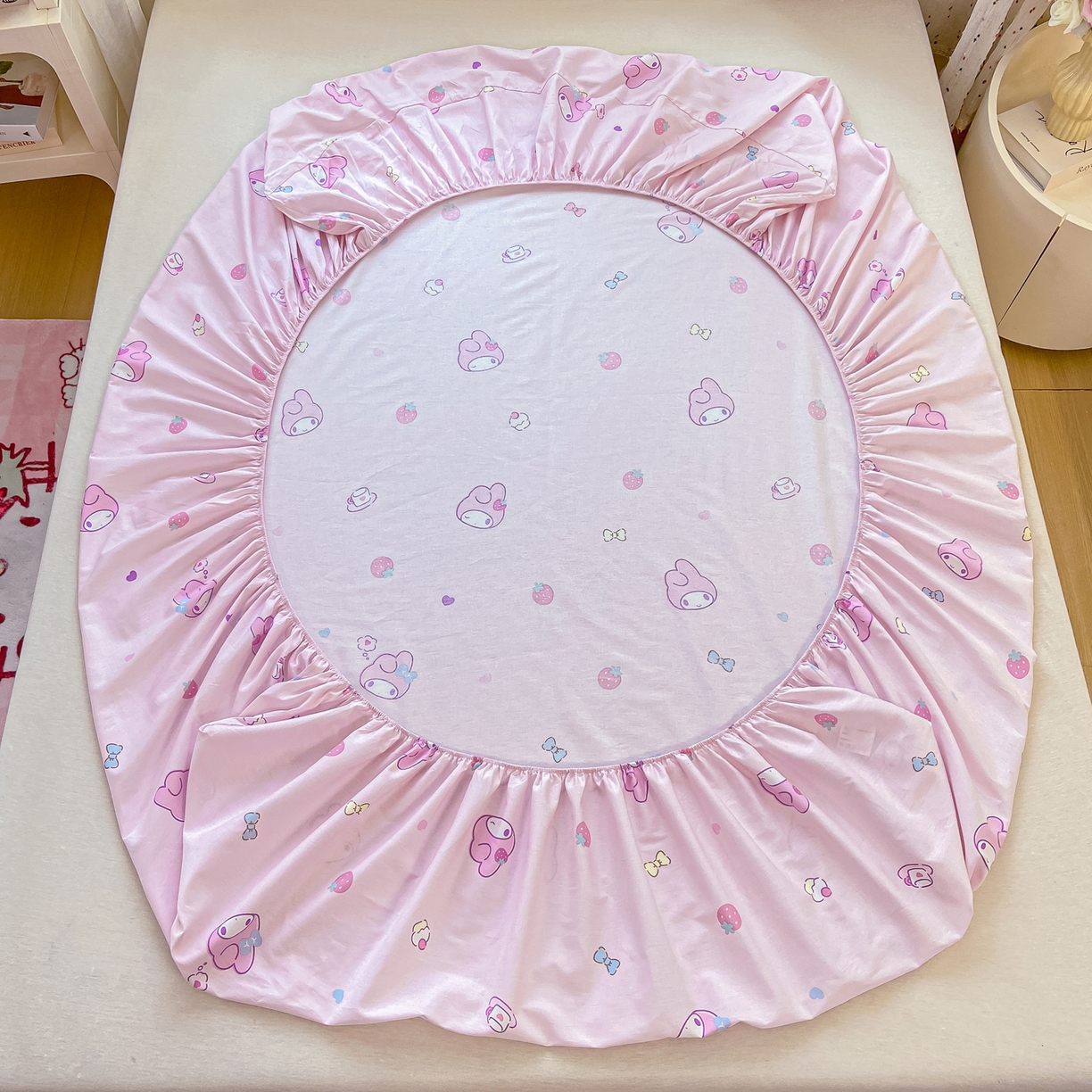 91家纺网 家纺一手货源 找家纺 博雅 2025春夏新款三丽欧小版全棉纯棉单品床笠床笠单件单床笠 下午茶美乐蒂