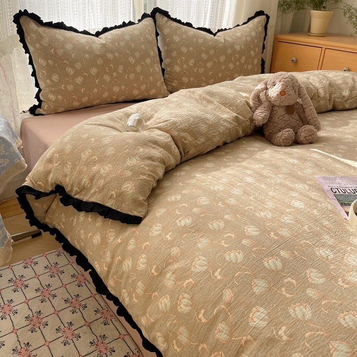 91家纺网 家纺一手货源 找家纺 （总）繁花家居 2025新款学生季韩式云感针织棉大花边木耳边四件套